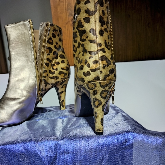 Bellini Gold/Animal Print Booties - Picture 2 of 3
